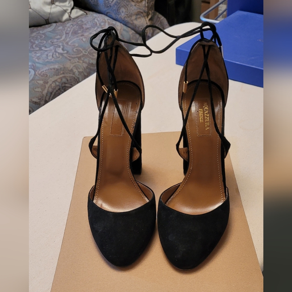 Black 4" heel suede shoes - Picture 2 of 5